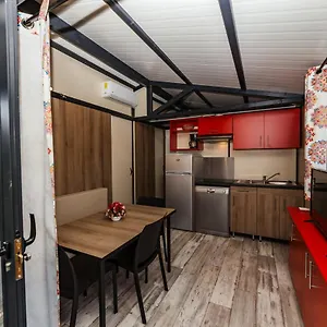 oasi-village-camping.hotelitalianriviera.com/